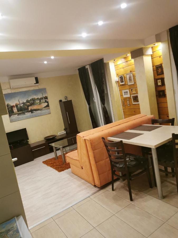 Agape Downtown Διαμέρισμα Βελιγράδι Εξωτερικό φωτογραφία