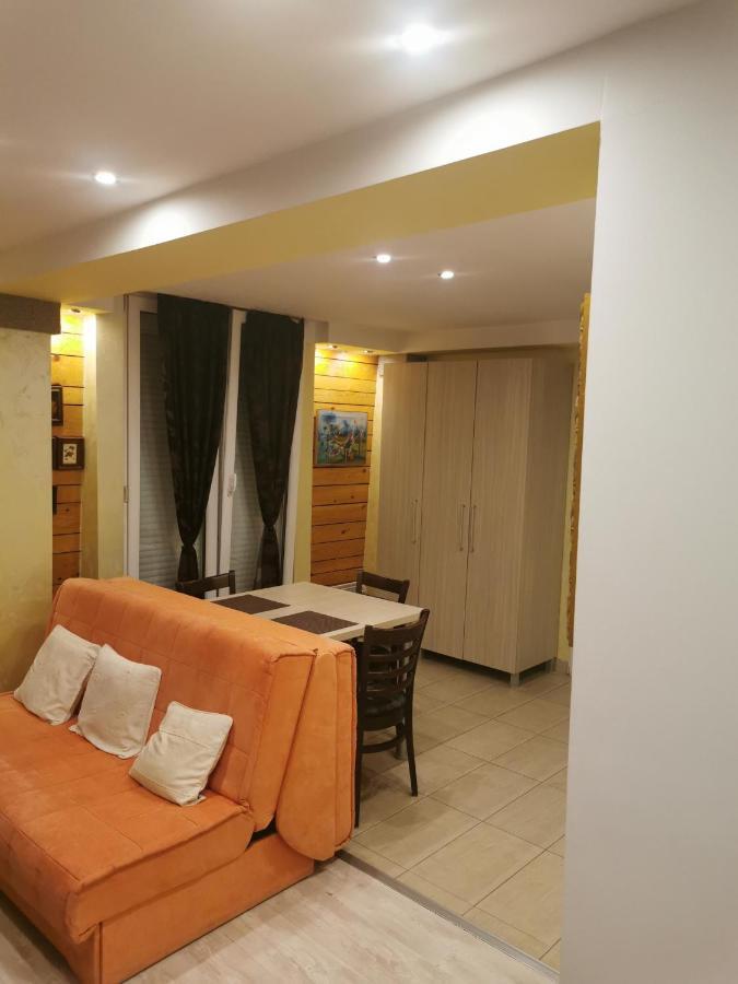 Agape Downtown Διαμέρισμα Βελιγράδι Εξωτερικό φωτογραφία